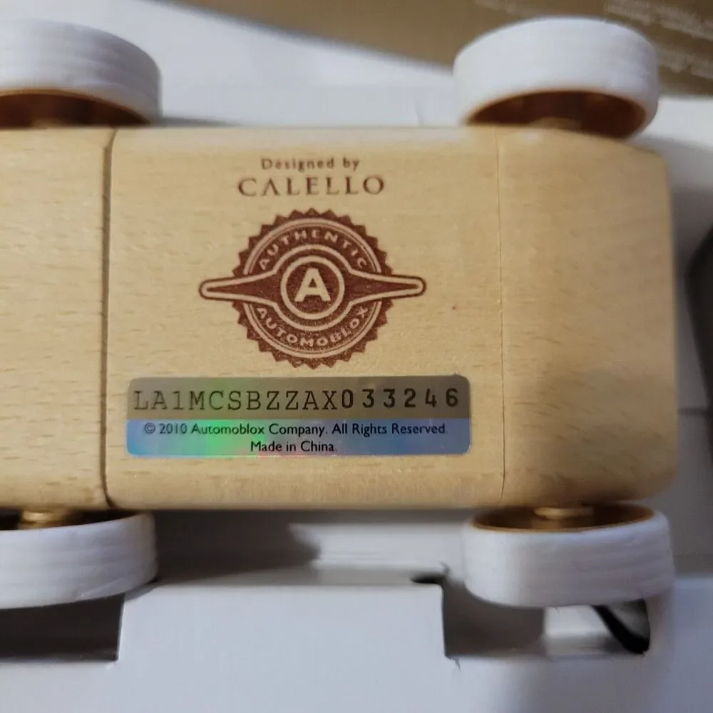 Automoblox Mini C9-S Berlinetta 8383 White New Calello Wood Car Toy 55107 BE